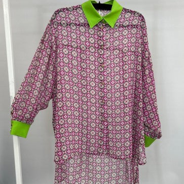 Retro style printed shirt